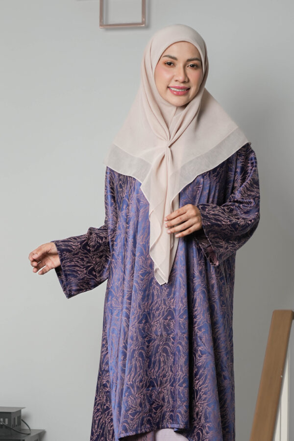 JUITA NAVY SENJA